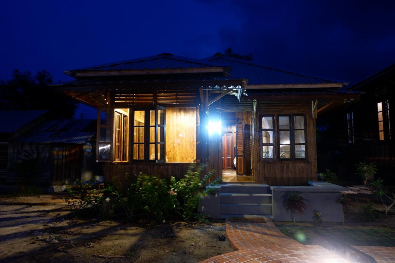 Rock And Wreck Dive Resort Tanjungbinga Εξωτερικό φωτογραφία